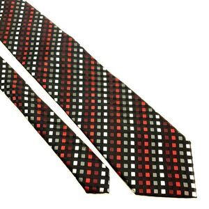‎Knightsbridge Polyester Tie Red Gray Geometric